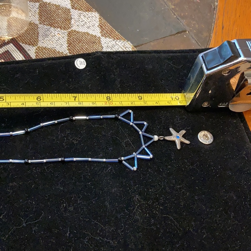 Starfish and bead necklace - Picture 4 of 4